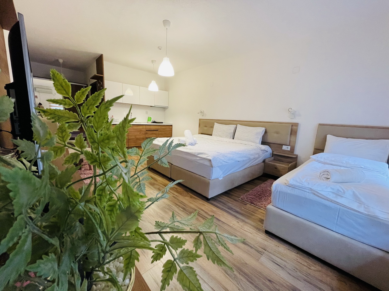  Fuk tak apartmani i restoran 